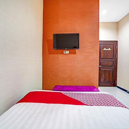 Oyo 90889 Dkb Residence سورابايا المظهر الخارجي الصورة
