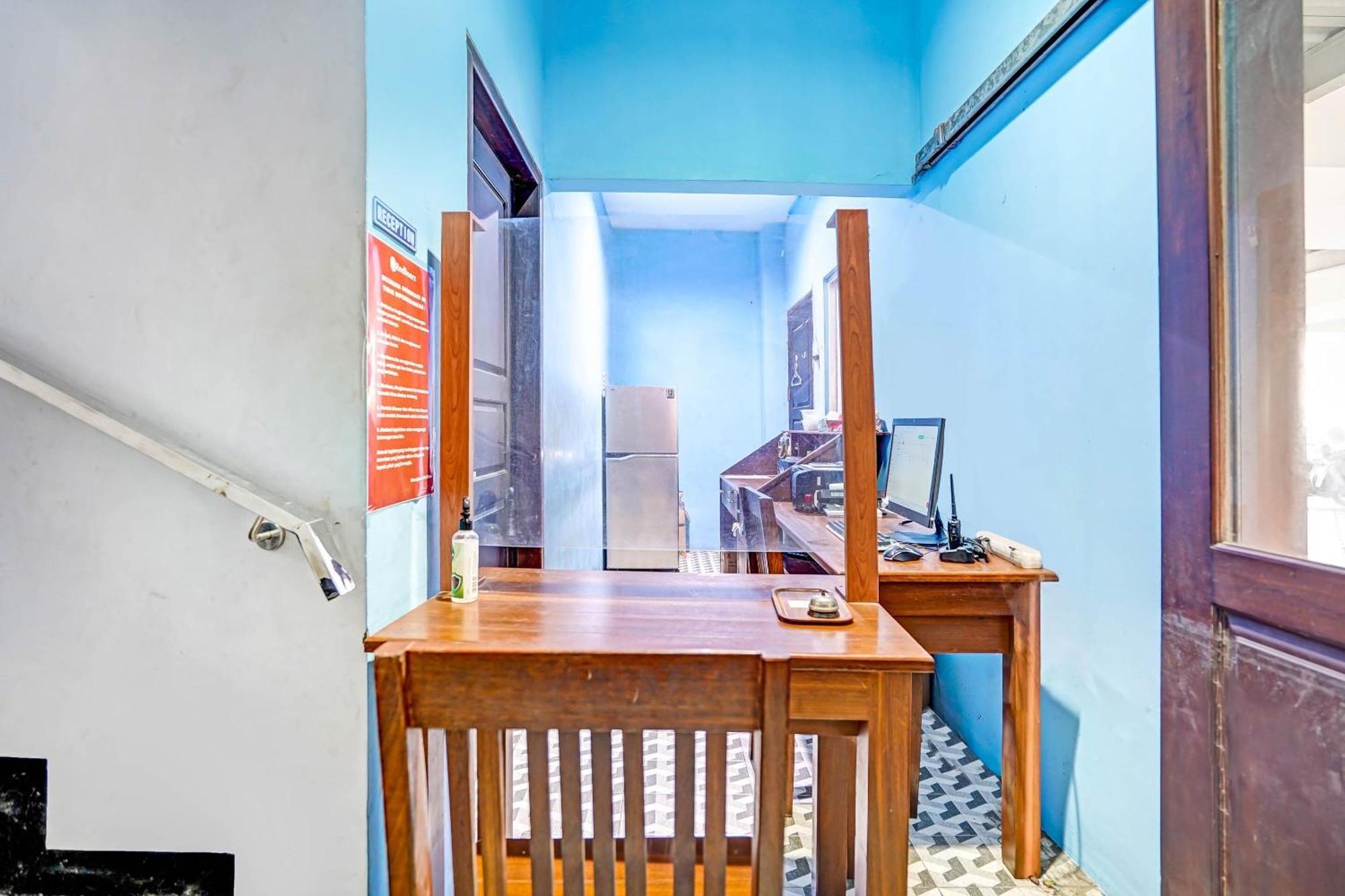 Oyo 90889 Dkb Residence سورابايا المظهر الخارجي الصورة