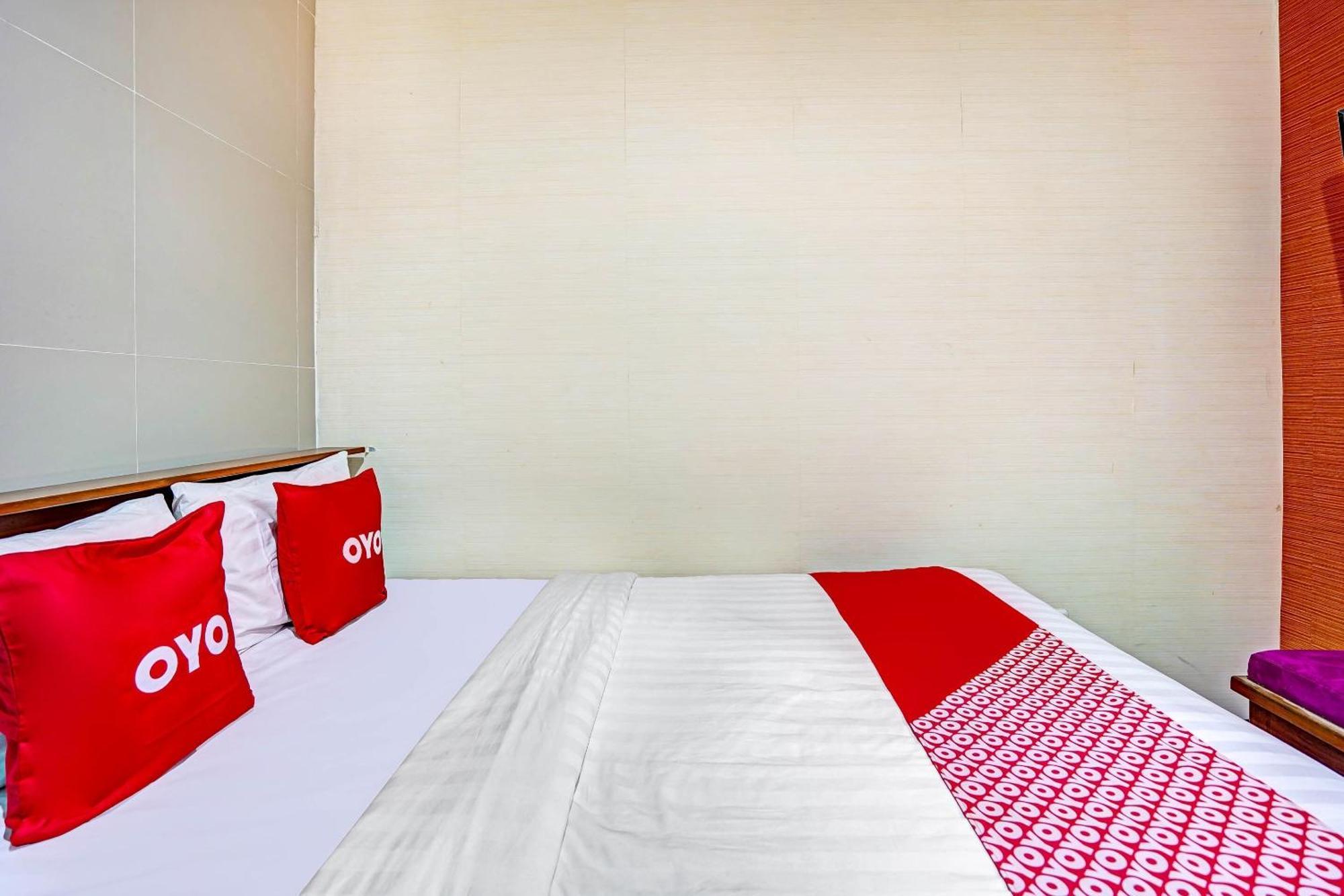 Oyo 90889 Dkb Residence سورابايا المظهر الخارجي الصورة